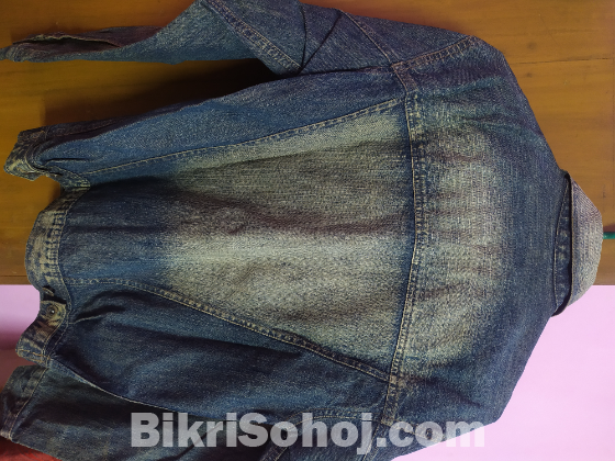 Denim Jacket (জিন্সের জেকেট)